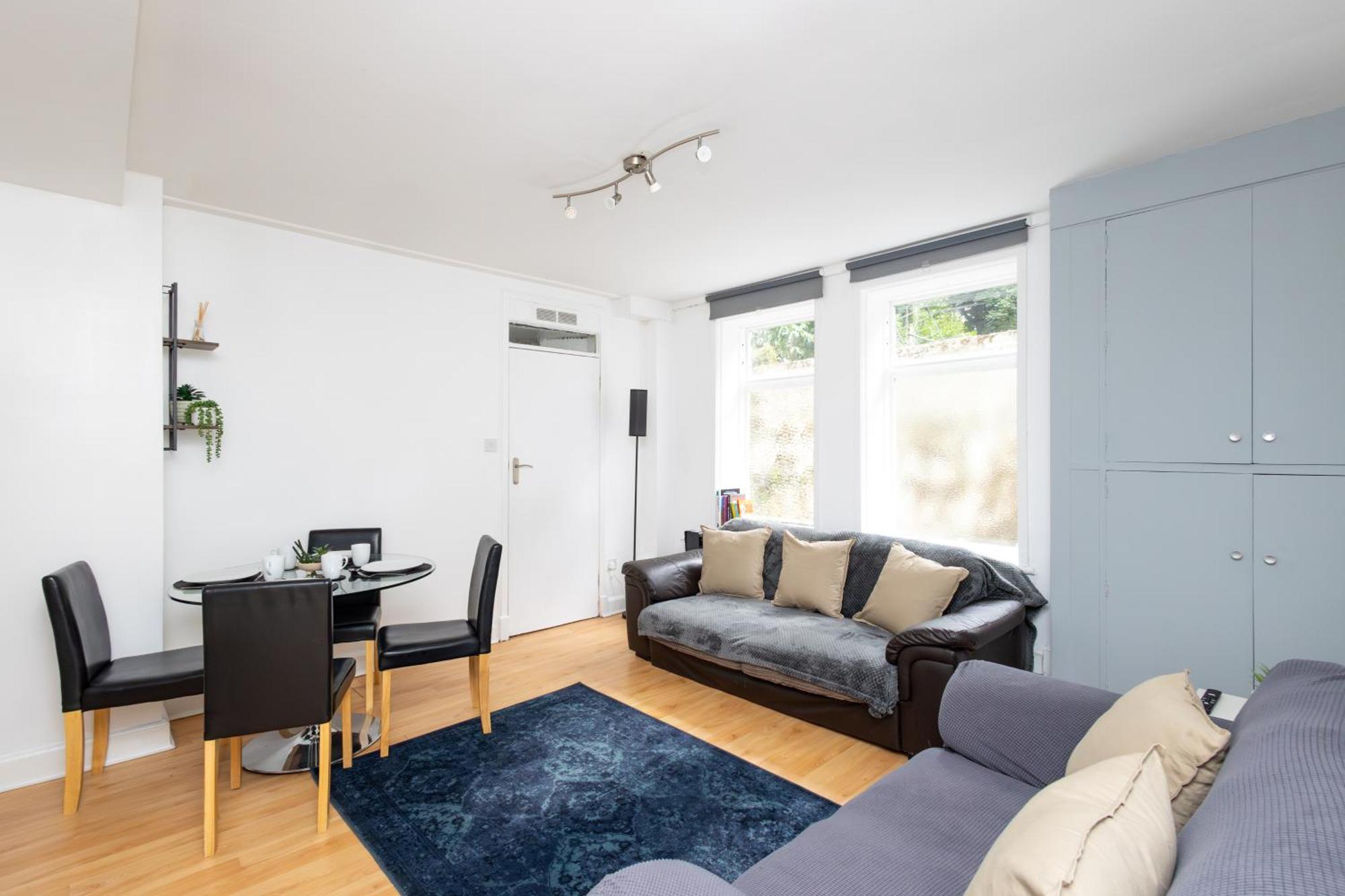 Spacious 3 Bedroom Ground Floor Apartment - 10 Mins From City Centre Leeds  Dış mekan fotoğraf
